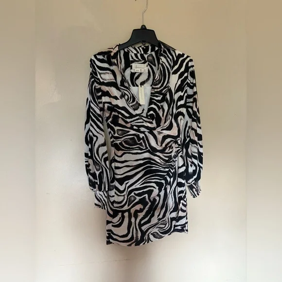 NWT Anthropologie Graphic Print Mini Wrap Dress Zebra Print Long Sleeve Size 0 - Picture 4 of 6